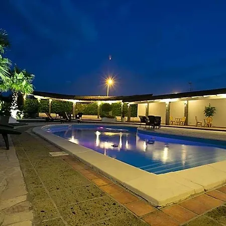 La Fenice Hotel