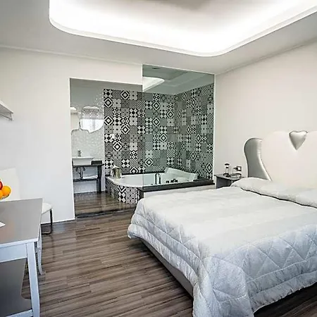 Hotel La Fenice 3*