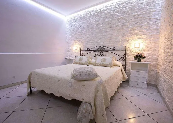 La Fenice فندق بوسكوريليه